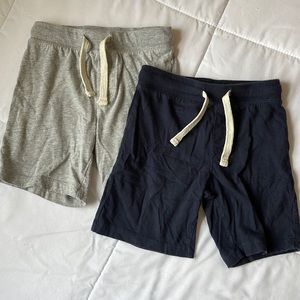 Boys 4t cotton Old Navy shorts bundle